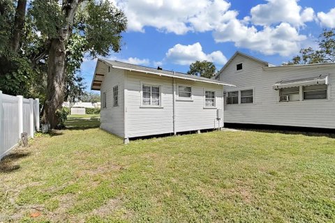 House in Plant City, Florida 8 bedrooms, 282.89 sq.m. № 2229251 - photo 9
