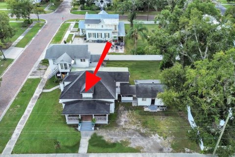 House in Plant City, Florida 8 bedrooms, 282.89 sq.m. № 2229251 - photo 16