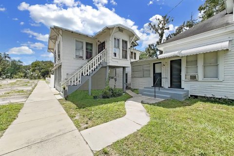 House in Plant City, Florida 8 bedrooms, 282.89 sq.m. № 2229251 - photo 3