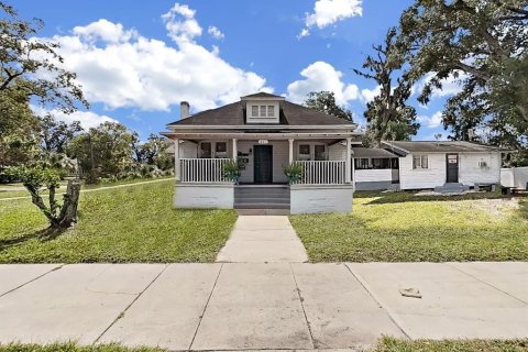 House in Plant City, Florida 8 bedrooms, 282.89 sq.m. № 2229251 - photo 7