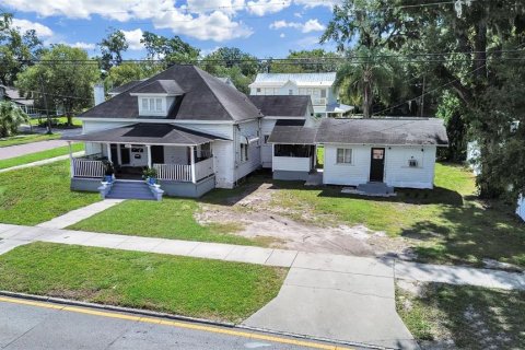 House in Plant City, Florida 8 bedrooms, 282.89 sq.m. № 2229251 - photo 2
