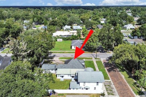 House in Plant City, Florida 8 bedrooms, 282.89 sq.m. № 2229251 - photo 14