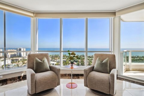 Condominio en venta en Aventura, Florida, 3 dormitorios, 245.26 m2 № 1864222 - foto 9