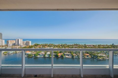 Condominio en venta en Aventura, Florida, 3 dormitorios, 245.26 m2 № 1864222 - foto 1