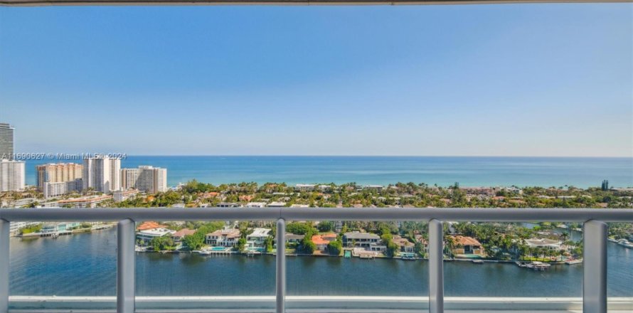 Condominio en Aventura, Florida, 3 dormitorios  № 1864222