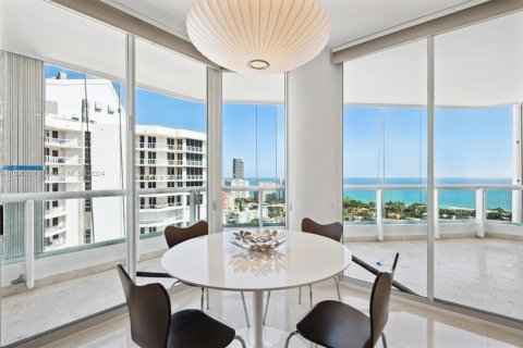 Condominio en venta en Aventura, Florida, 3 dormitorios, 245.26 m2 № 1864222 - foto 17