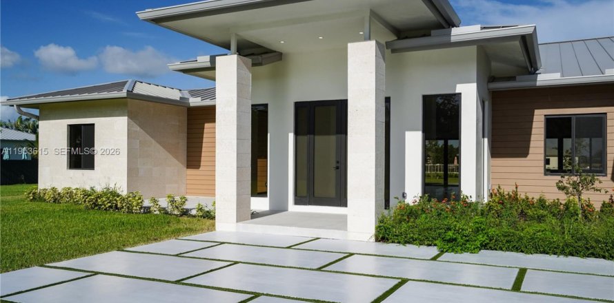 Casa en Homestead, Florida 5 dormitorios № 2008141