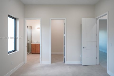 Casa en venta en Homestead, Florida, 5 dormitorios № 2008141 - foto 16