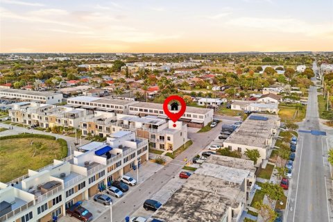 Купить таунхаус в Хомстед, Флорида 4 спальни, № 2049175 - фото 25