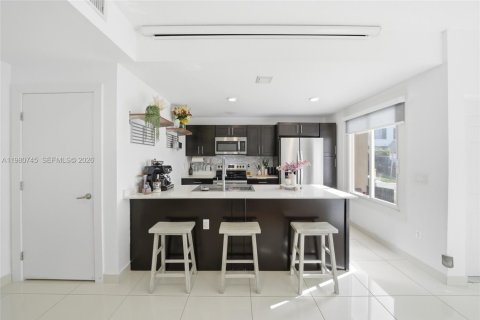 Купить таунхаус в Хомстед, Флорида 4 спальни, № 2049175 - фото 4