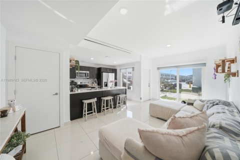 Купить таунхаус в Хомстед, Флорида 4 спальни, № 2049175 - фото 2