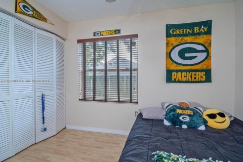 House in Sunrise, Florida 3 bedrooms, 125.23 sq.m. № 1684018 - photo 14