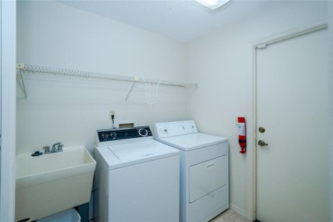 House in Dade City, Florida 2 bedrooms, 218.97 sq.m. № 1780642 - photo 26