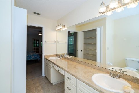 House in Dade City, Florida 2 bedrooms, 218.97 sq.m. № 1780642 - photo 18