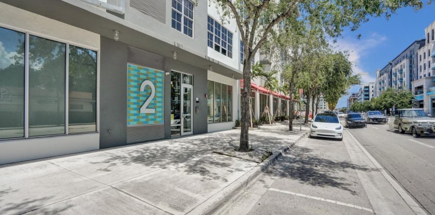 Condominio en Fort Lauderdale, Florida, 1 dormitorio  № 1161752