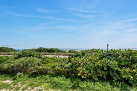 Condominio en venta en Miami Beach, Florida, 1 dormitorio, 60.94 m2 № 1706665 - foto 13