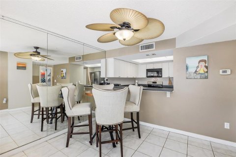 Condominio en venta en Clearwater, Florida, 1 dormitorio, 63.17 m2 № 2209847 - foto 22