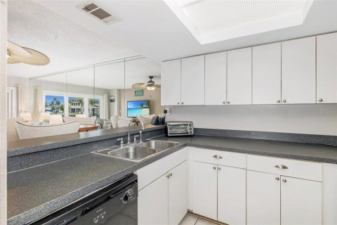 Condominio en venta en Clearwater, Florida, 1 dormitorio, 63.17 m2 № 2209847 - foto 24