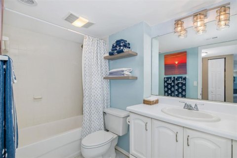 Condominio en venta en Clearwater, Florida, 1 dormitorio, 63.17 m2 № 2209847 - foto 10