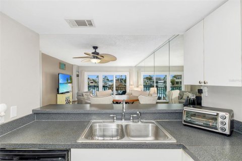 Condominio en venta en Clearwater, Florida, 1 dormitorio, 63.17 m2 № 2209847 - foto 25