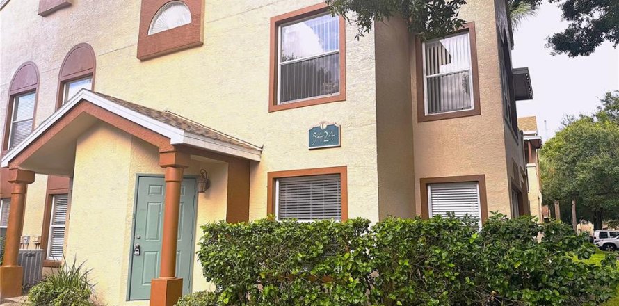 Condo in Orlando, Florida, 2 bedrooms  № 2377849