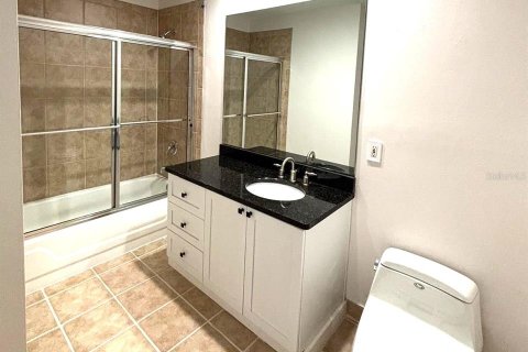Condo in Orlando, Florida, 2 bedrooms  № 2377849 - photo 7