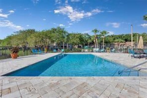 Condo in Orlando, Florida, 2 bedrooms  № 2377849 - photo 12
