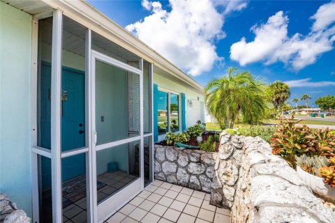 Villa ou maison à vendre à Rotonda, Floride: 2 chambres, 123.56 m2 № 2207522 - photo 10
