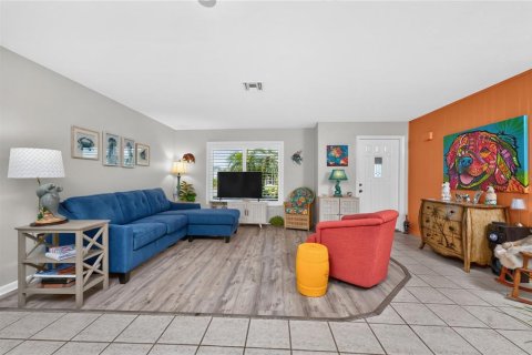 Villa ou maison à vendre à Rotonda, Floride: 2 chambres, 123.56 m2 № 2207522 - photo 4