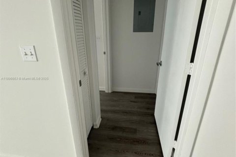 Copropriété à vendre à Miami, Floride: 1 chambre, 74.88 m2 № 1947807 - photo 7