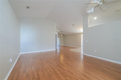 Villa ou maison à louer à Davenport, Floride: 3 chambres, 145.3 m2 № 1771110 - photo 2