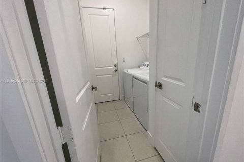 Villa ou maison à vendre à Miramar, Floride: 3 chambres, 190.17 m2 № 2062668 - photo 20