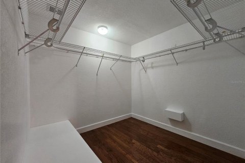 Casa en alquiler en Brandon, Florida, 4 dormitorios, 231.42 m2 № 1853709 - foto 22