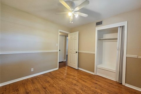 Casa en alquiler en Brandon, Florida, 4 dormitorios, 231.42 m2 № 1853709 - foto 27