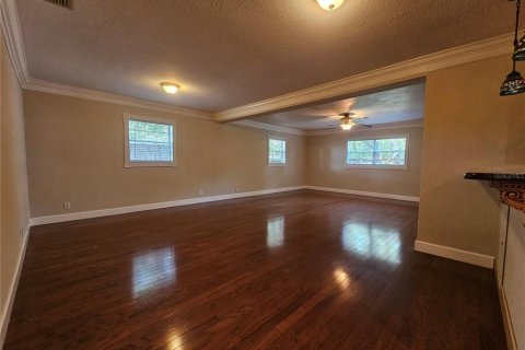 Casa en alquiler en Brandon, Florida, 4 dormitorios, 231.42 m2 № 1853709 - foto 14