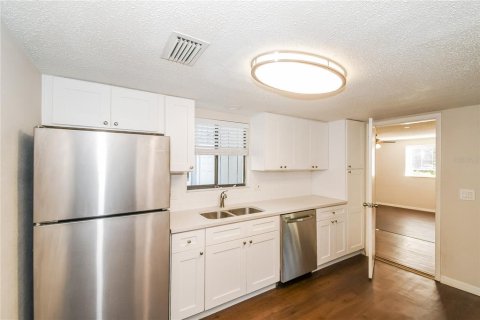 House in Jacksonville, Florida 3 bedrooms, 178.93 sq.m. № 1765617 - photo 6