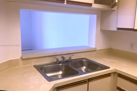 Copropriété à vendre à Fort Lauderdale, Floride: 2 chambres, 95.88 m2 № 1936981 - photo 10