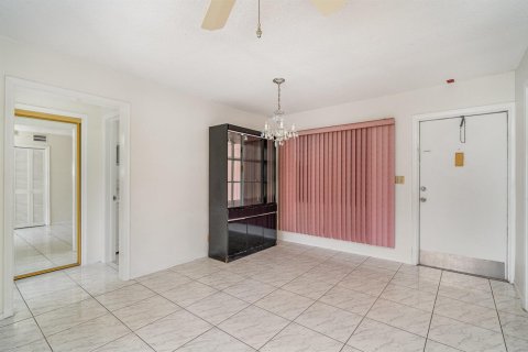 Copropriété à vendre à Lauderhill, Floride: 2 chambres, 88.26 m2 № 2243853 - photo 13