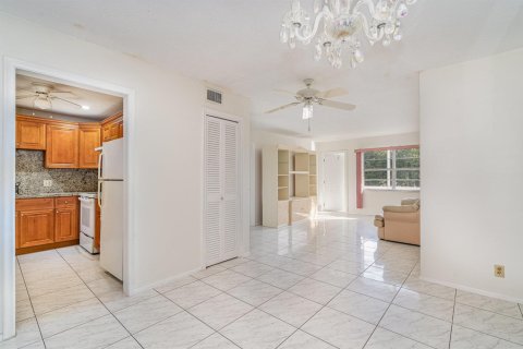 Copropriété à vendre à Lauderhill, Floride: 2 chambres, 88.26 m2 № 2243853 - photo 9
