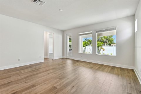 Casa en venta en Saint Petersburg, Florida, 3 dormitorios, 194.72 m2 № 1772808 - foto 14