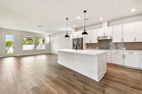 Casa en venta en Saint Petersburg, Florida, 3 dormitorios, 194.72 m2 № 1772808 - foto 13