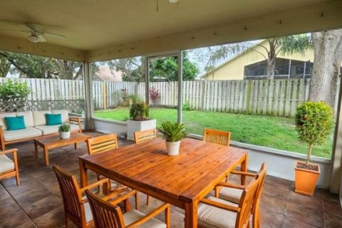 House in Melbourne, Florida 3 bedrooms, 114.18 sq.m. № 1905377 - photo 9