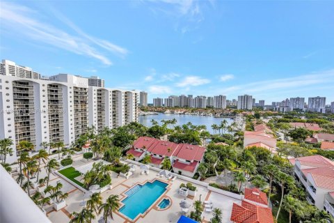 Condominio en venta en Aventura, Florida, 3 dormitorios, 169.08 m2 № 2029103 - foto 3