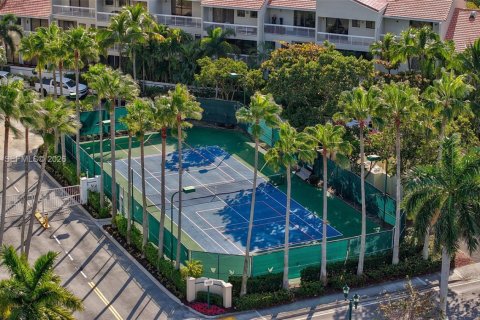 Condominio en venta en Aventura, Florida, 3 dormitorios, 169.08 m2 № 2029103 - foto 4