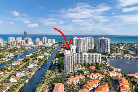 Condominio en Aventura, Florida, 3 dormitorios  № 2029103