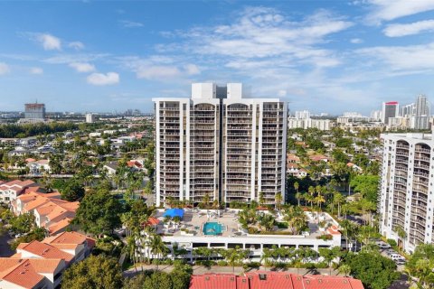 Condominio en venta en Aventura, Florida, 3 dormitorios, 169.08 m2 № 2029103 - foto 6