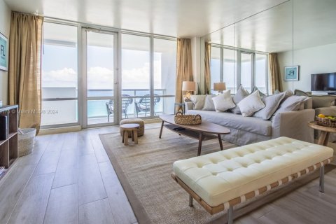 Condominio en alquiler en Miami Beach, Florida, 1 dormitorio, 86.4 m2 № 1938389 - foto 9