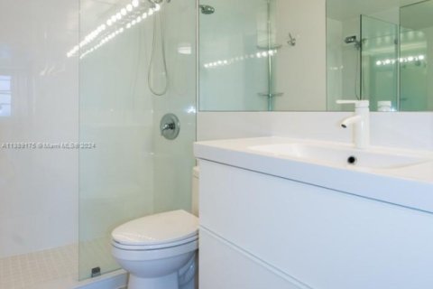 Copropriété à louer à Miami Beach, Floride: 1 chambre, 86.4 m2 № 1938389 - photo 11