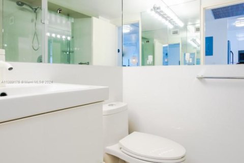 Copropriété à louer à Miami Beach, Floride: 1 chambre, 86.4 m2 № 1938389 - photo 10