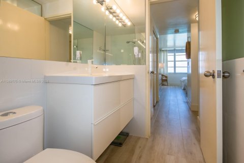 Copropriété à louer à Miami Beach, Floride: 1 chambre, 86.4 m2 № 1938389 - photo 14